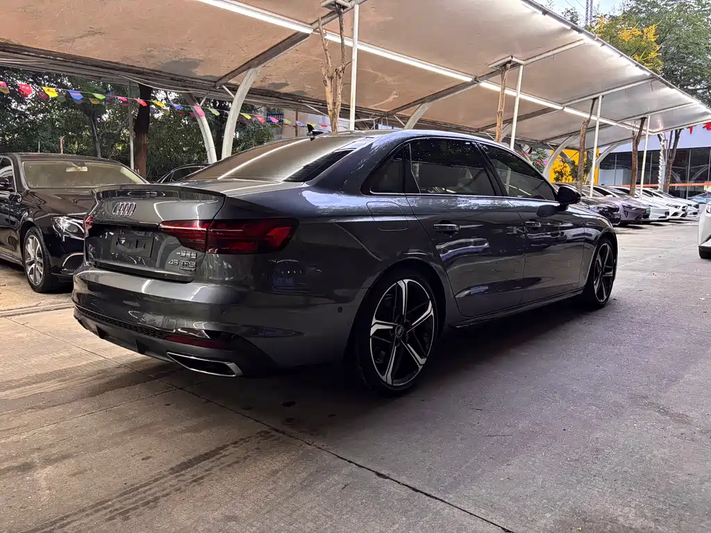 Audi A4L — миниатюра 14