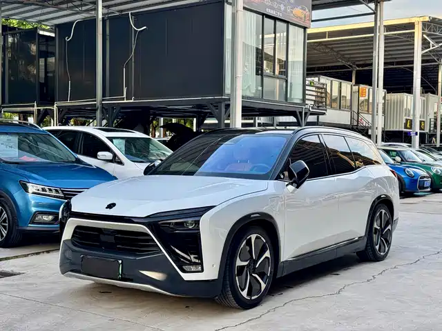 2022 Nio ES8