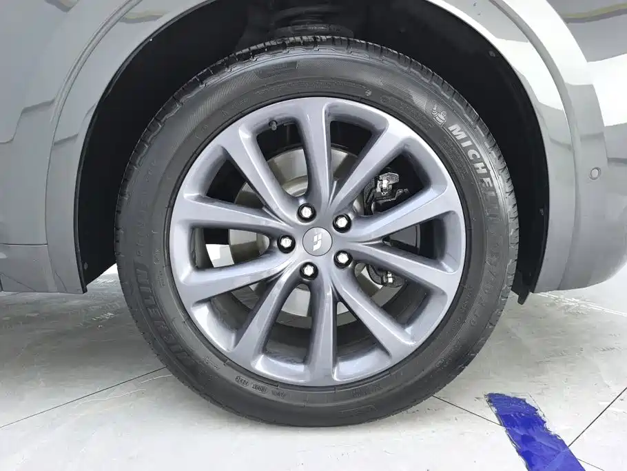 Li Auto Li ONE — миниатюра 6