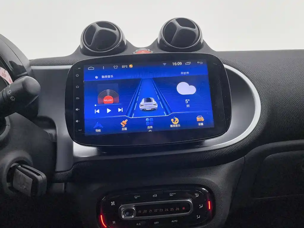 smart Smart Fortwo — миниатюра 12