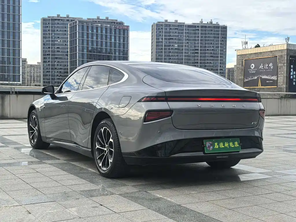 XPeng P7 — миниатюра 19