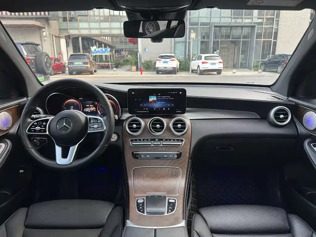 Mercedes-Benz GLC 2022 GLC 300 L 4MATIC