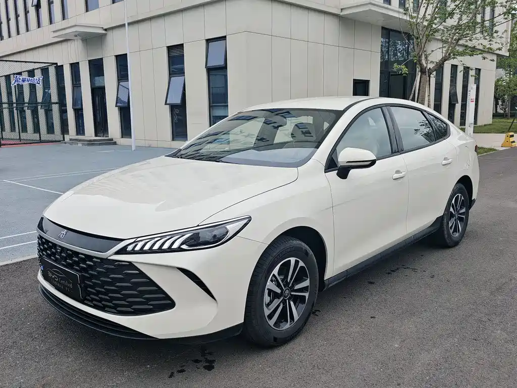 2025 BYD Qin - zdjęcie 1 z 22