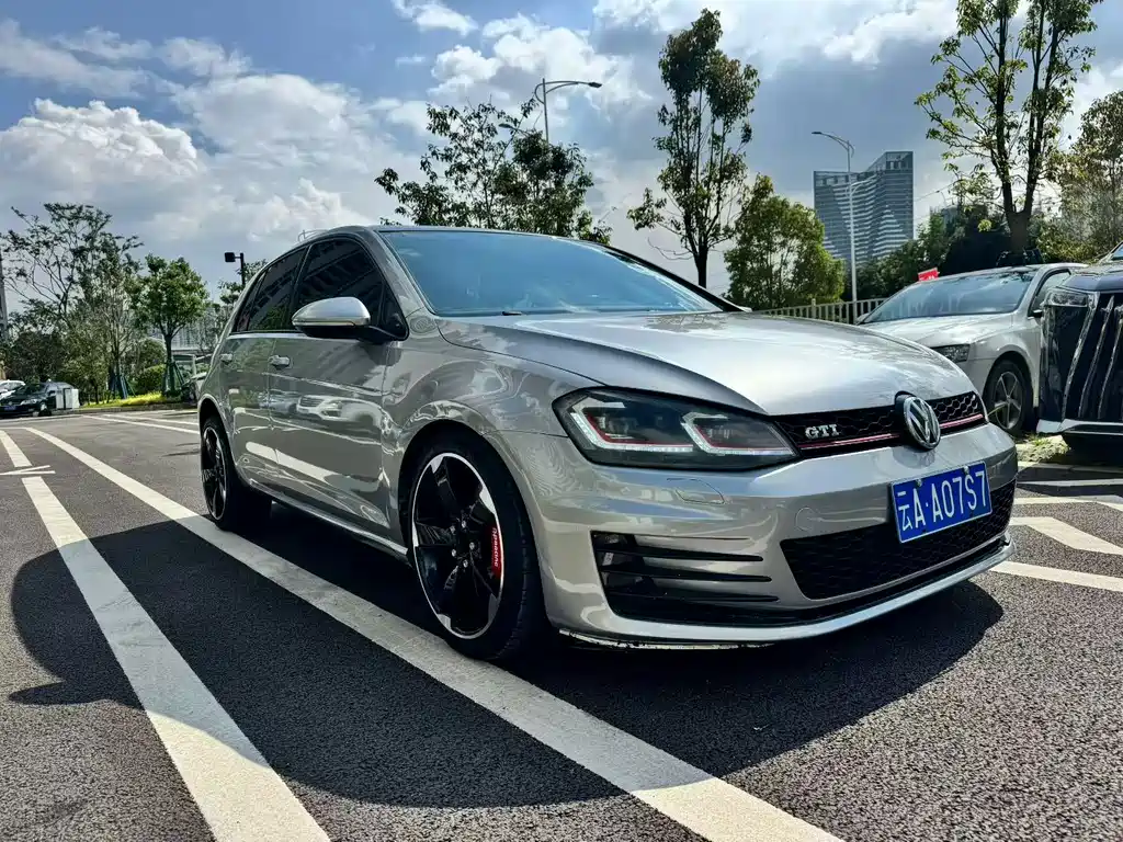 Volkswagen Golf — миниатюра 3