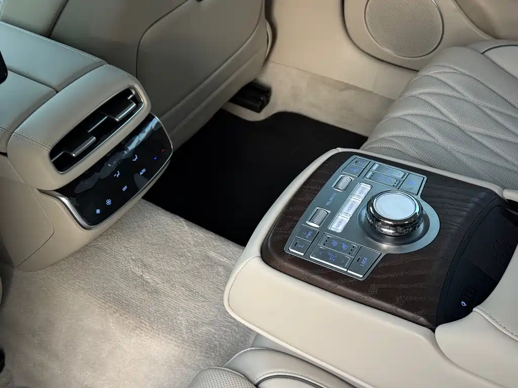 Genesis G80 — миниатюра 13