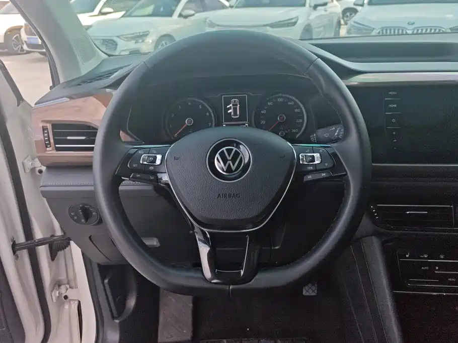 Volkswagen Tharu — миниатюра 15