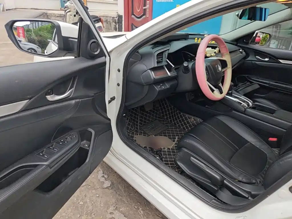 Honda Civic — миниатюра 16