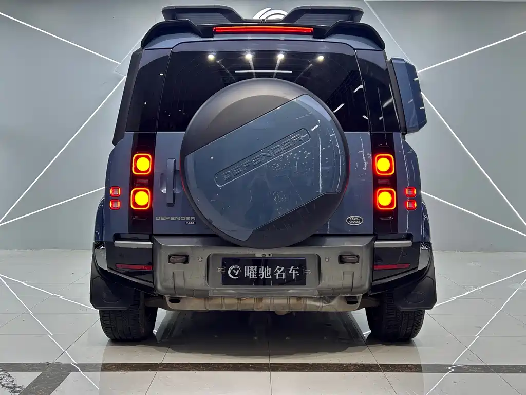 Land Rover Defender — миниатюра 5