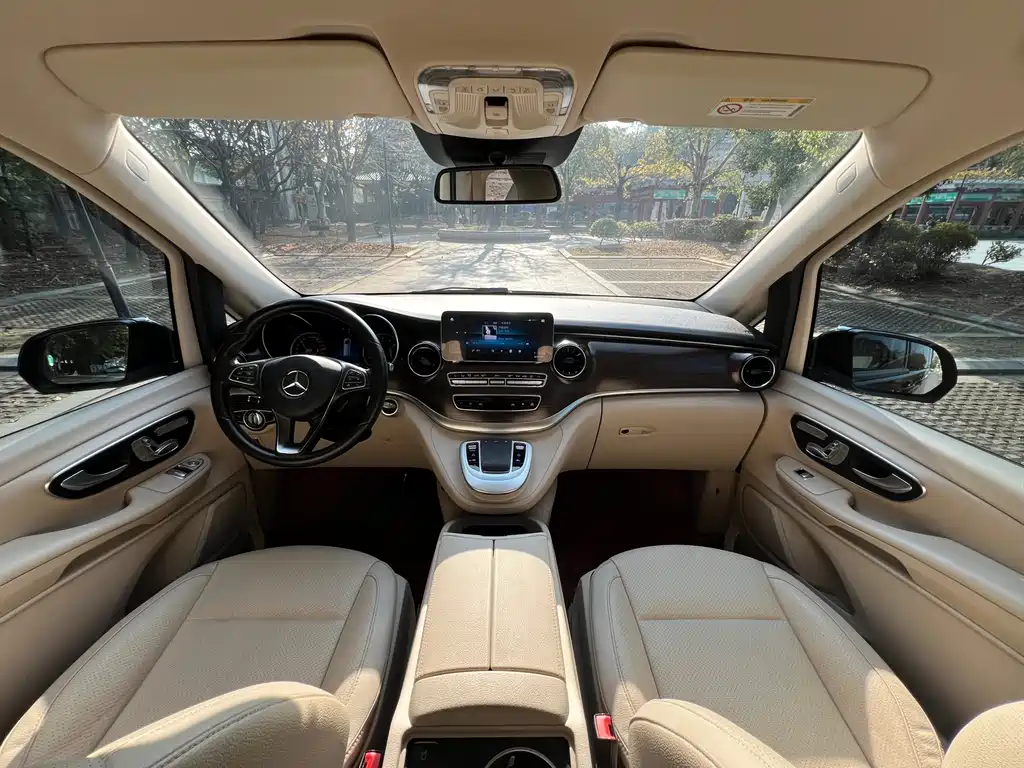 MERCEDES-BENZ V CLASS