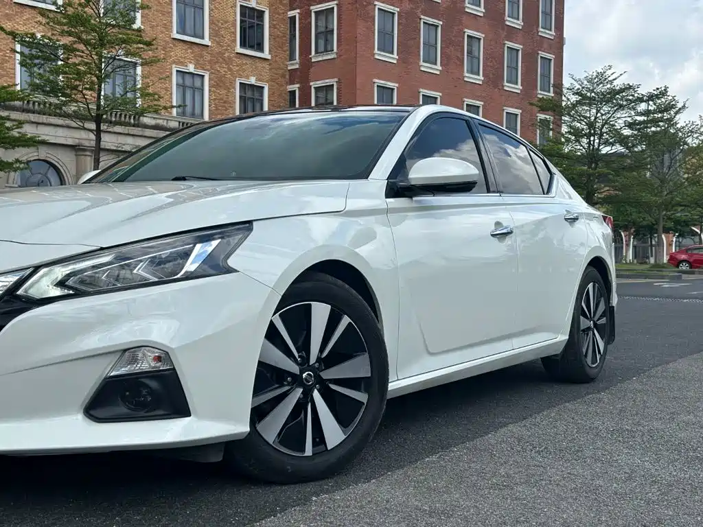 Nissan Teana — миниатюра 13