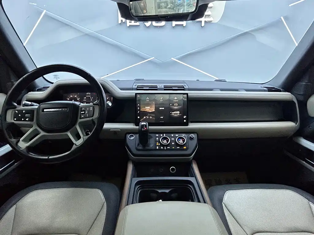 Land Rover Defender — миниатюра 11