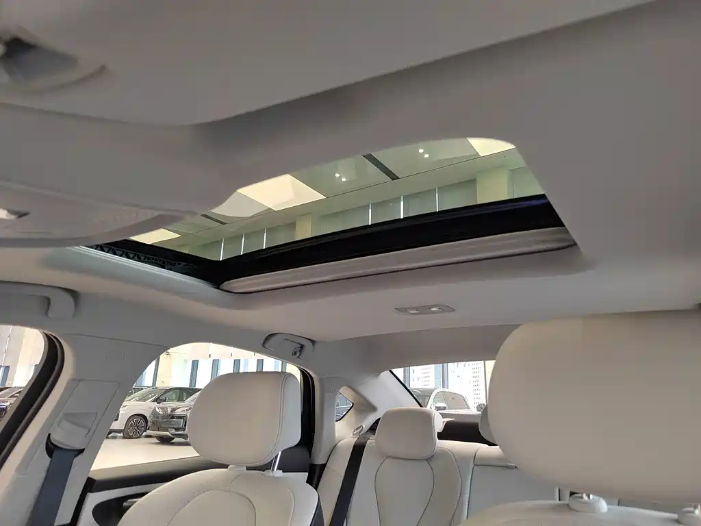 BYD Seal 05 DM-i — миниатюра 14