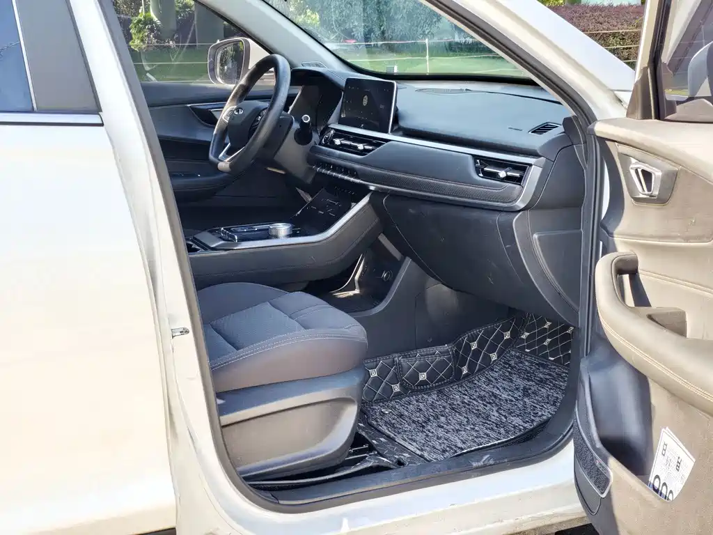 Chery New Energy Tiggo e — миниатюра 15