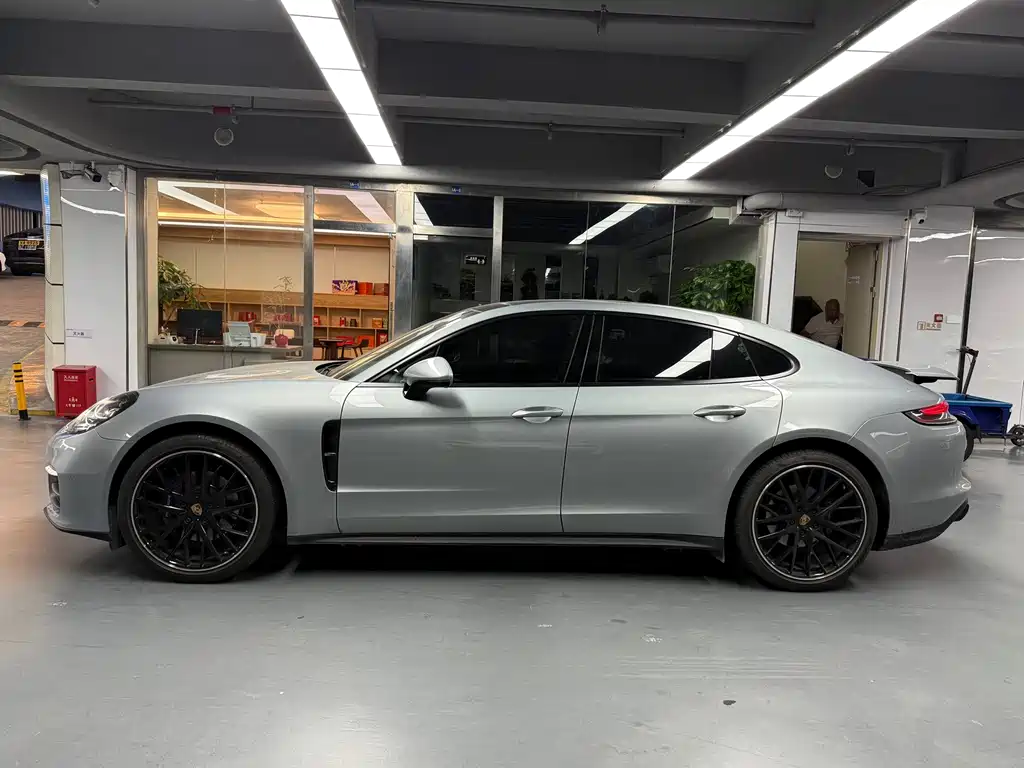 Porsche Panamera — миниатюра 7
