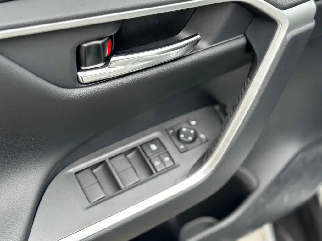 TOYOTA RAV4 RONGFANG