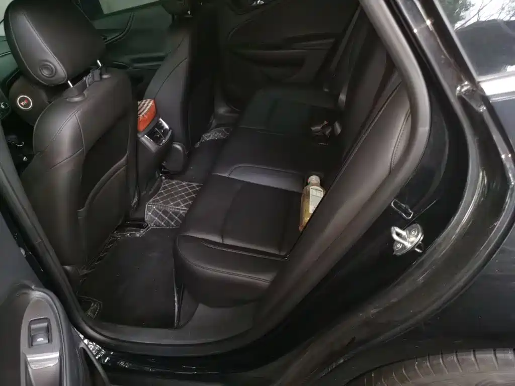 Chevrolet Malibu XL — миниатюра 13