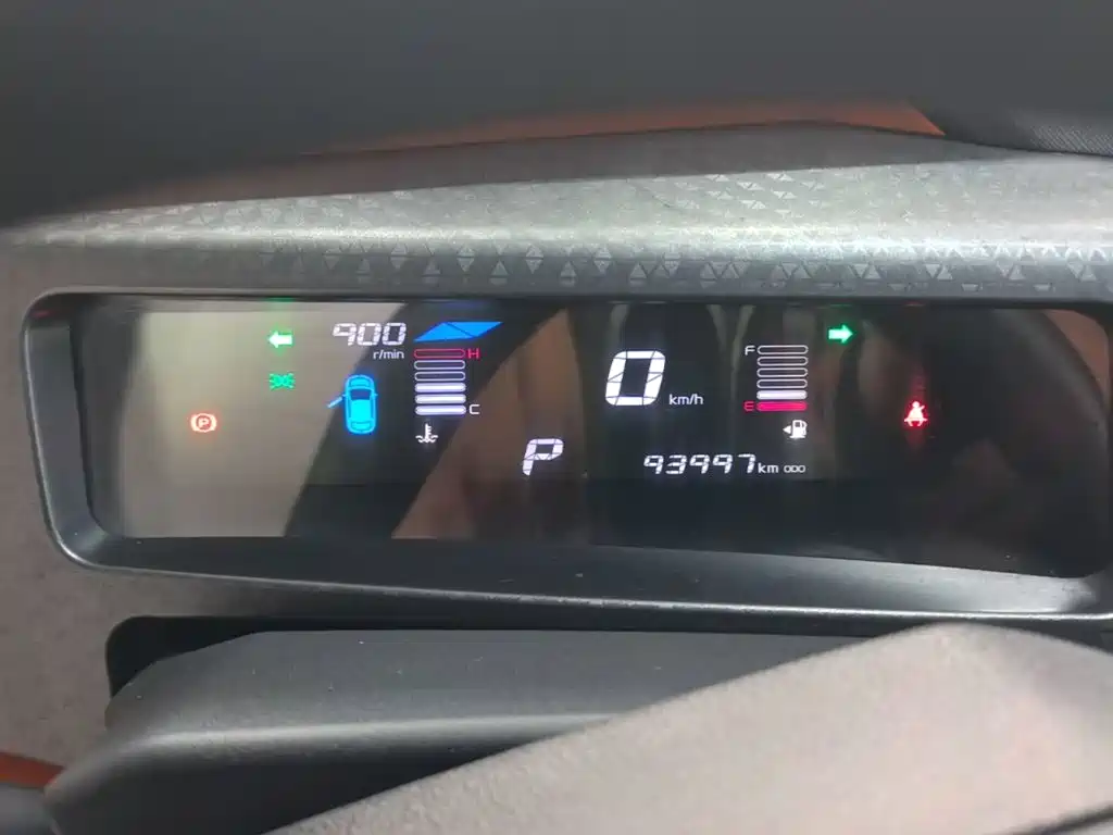 Geely Vision X1 — миниатюра 12