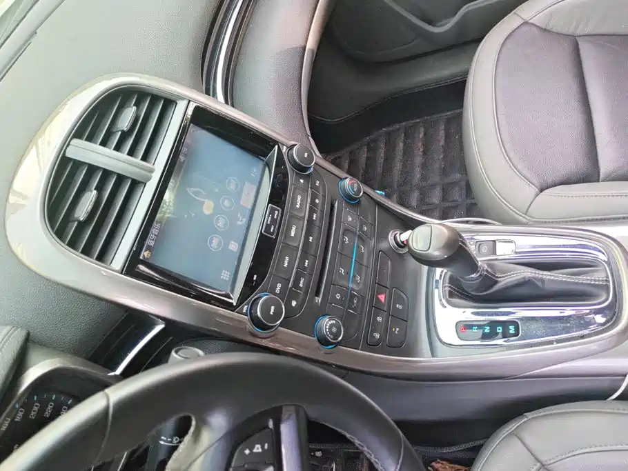 Chevrolet Malibu — миниатюра 13