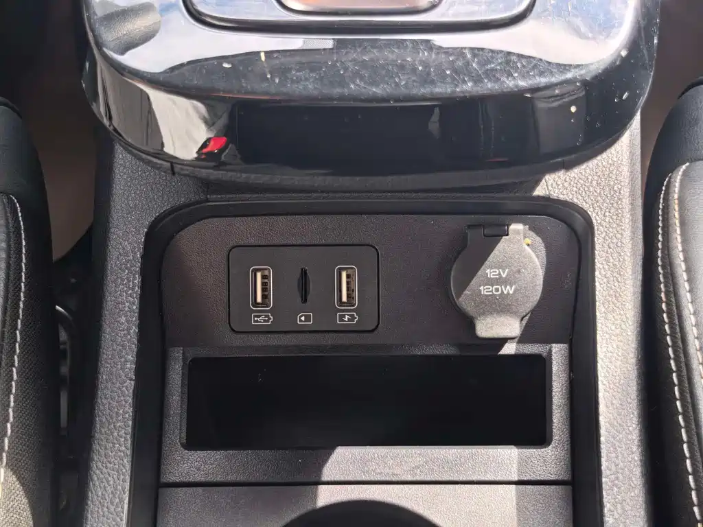 BYD Yuan EV — миниатюра 18