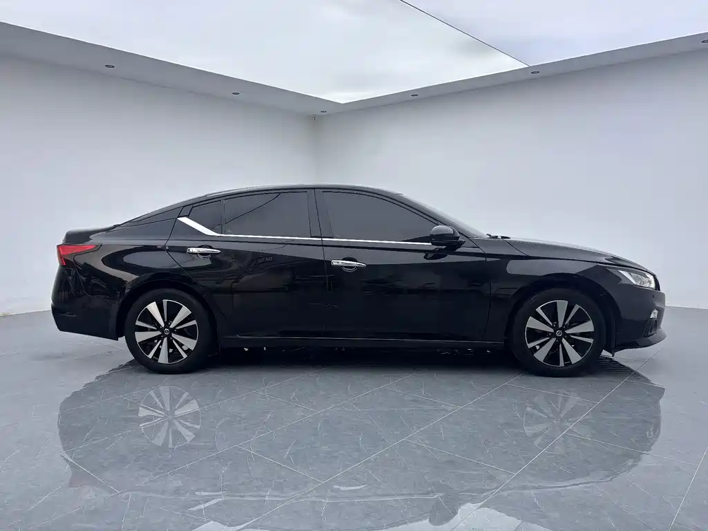 Nissan Teana — миниатюра 7