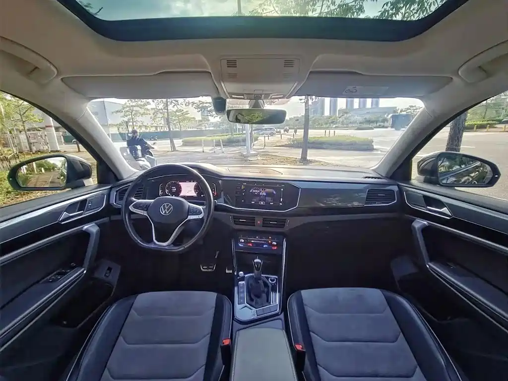 Volkswagen X — миниатюра 5