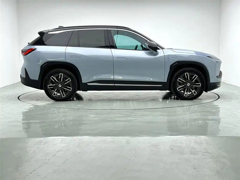 NIO NIO ES6