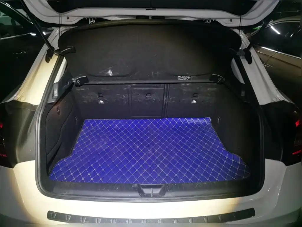 Mercedes-Benz GLA — миниатюра 10