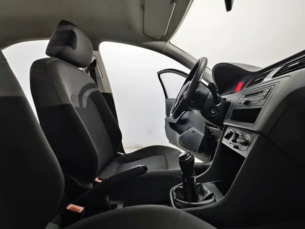 Volkswagen Santana — миниатюра 14