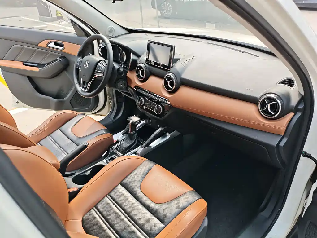 BAIC Senova X35 — миниатюра 9