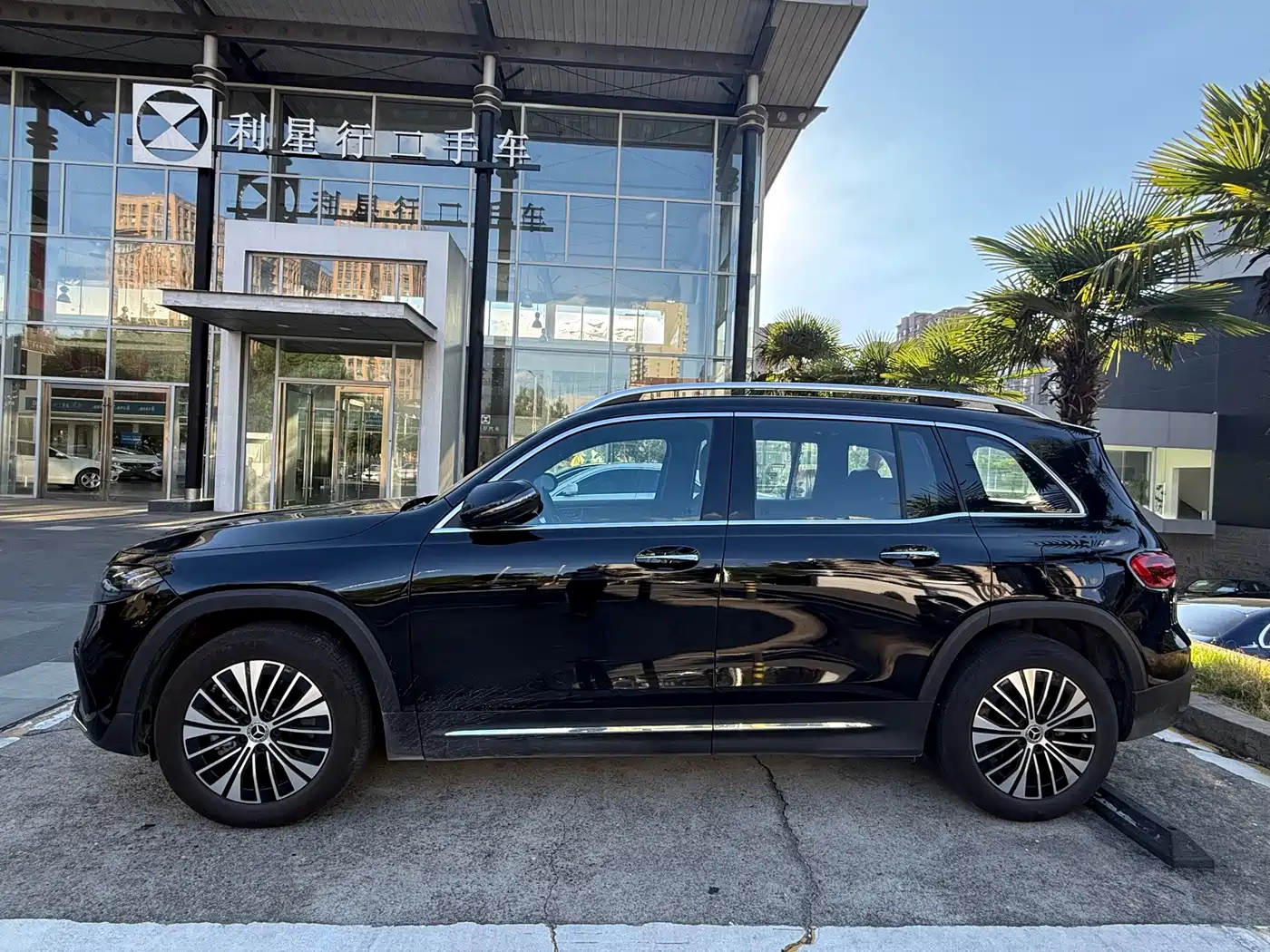 Mercedes-Benz EQB