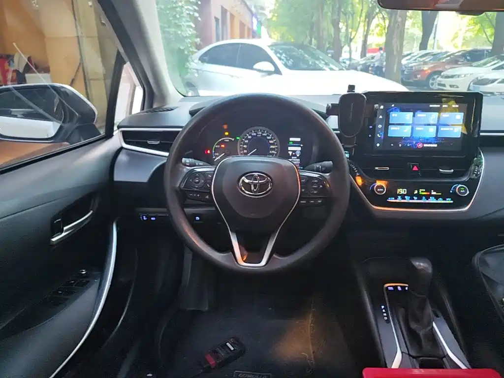 Toyota Corolla — миниатюра 11