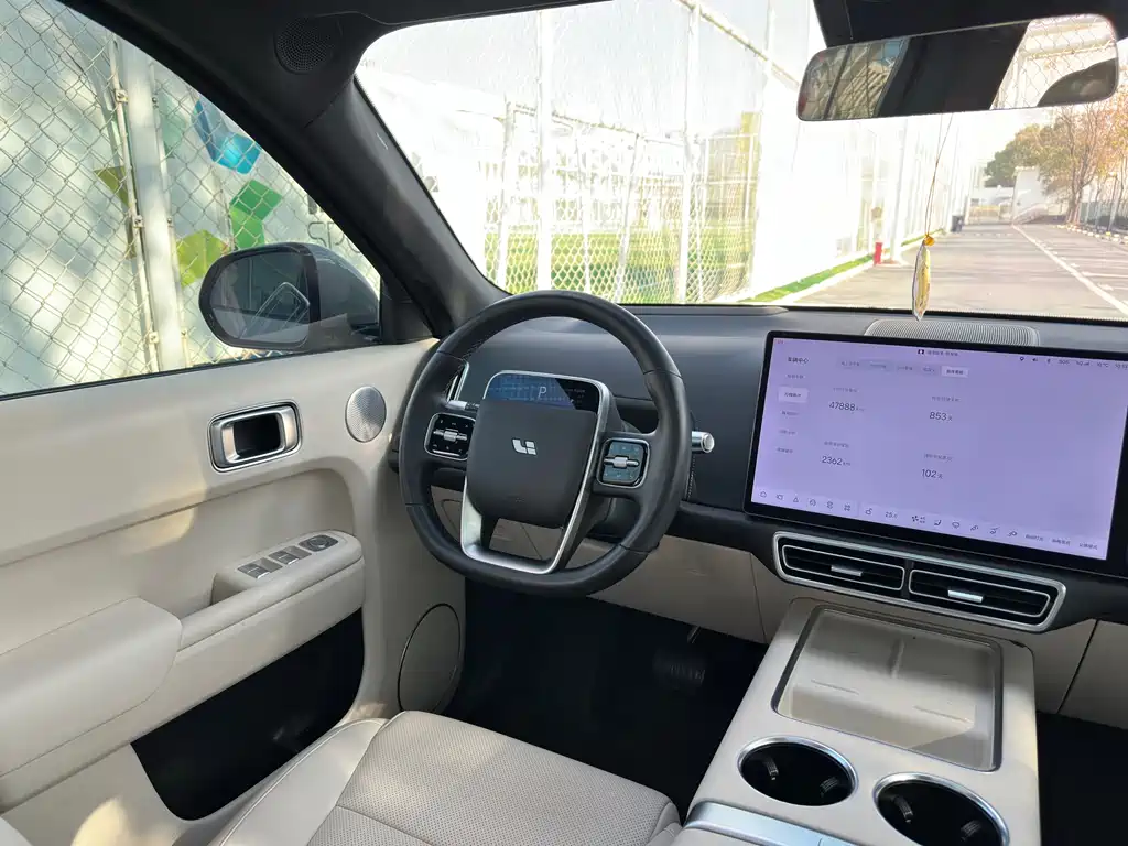 Li Auto IDEAL L8
