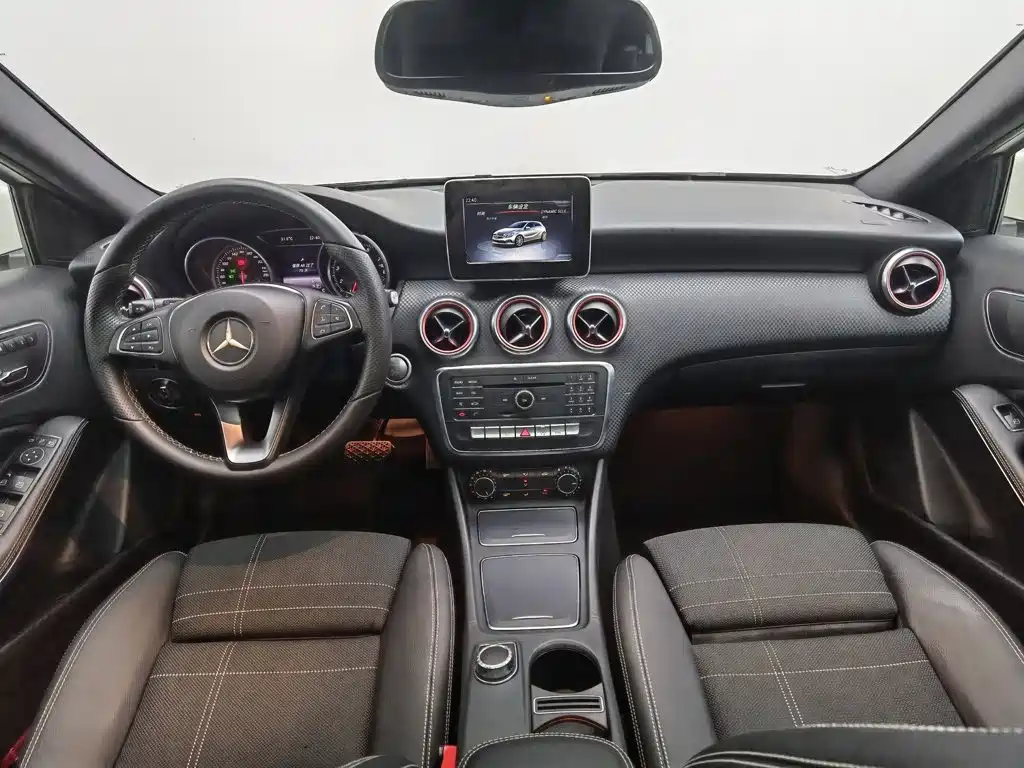 Mercedes-Benz A-Class (Import) — миниатюра 5