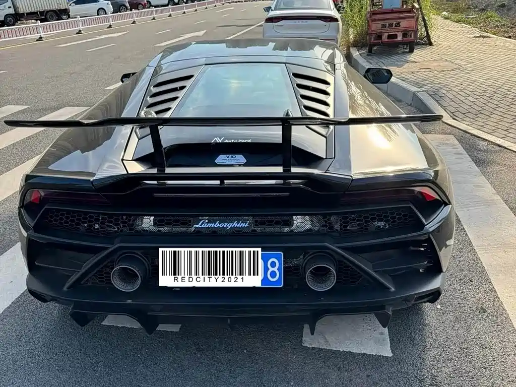 LAMBORGHINI HURACÁN