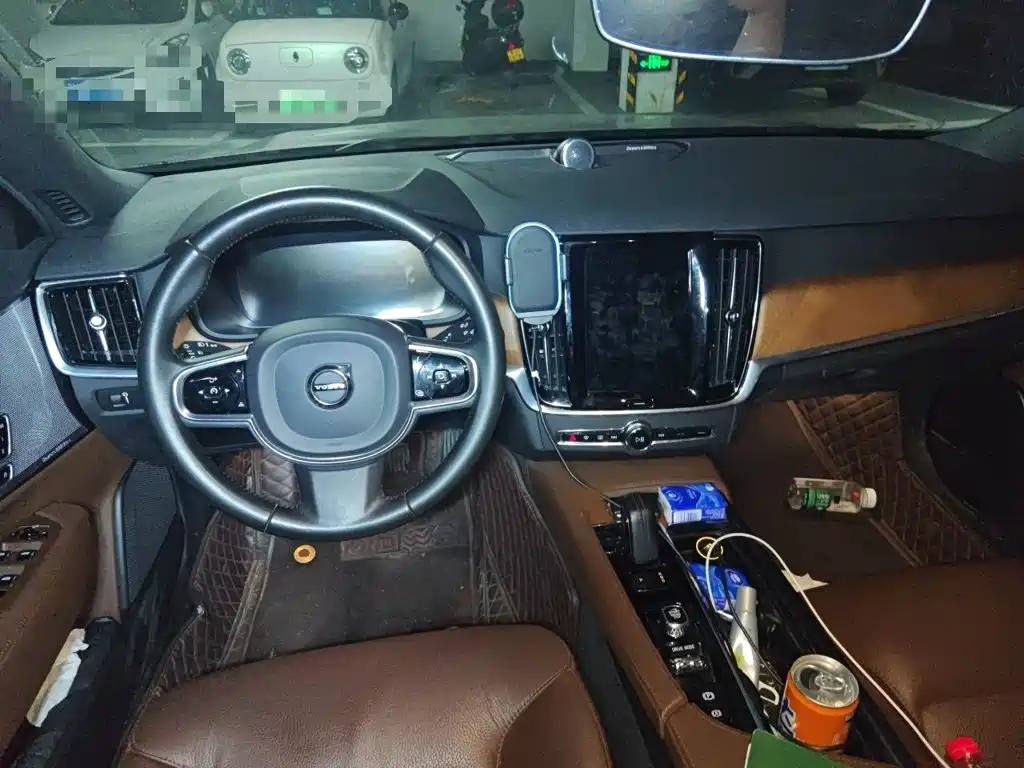 Volvo S90 — миниатюра 13