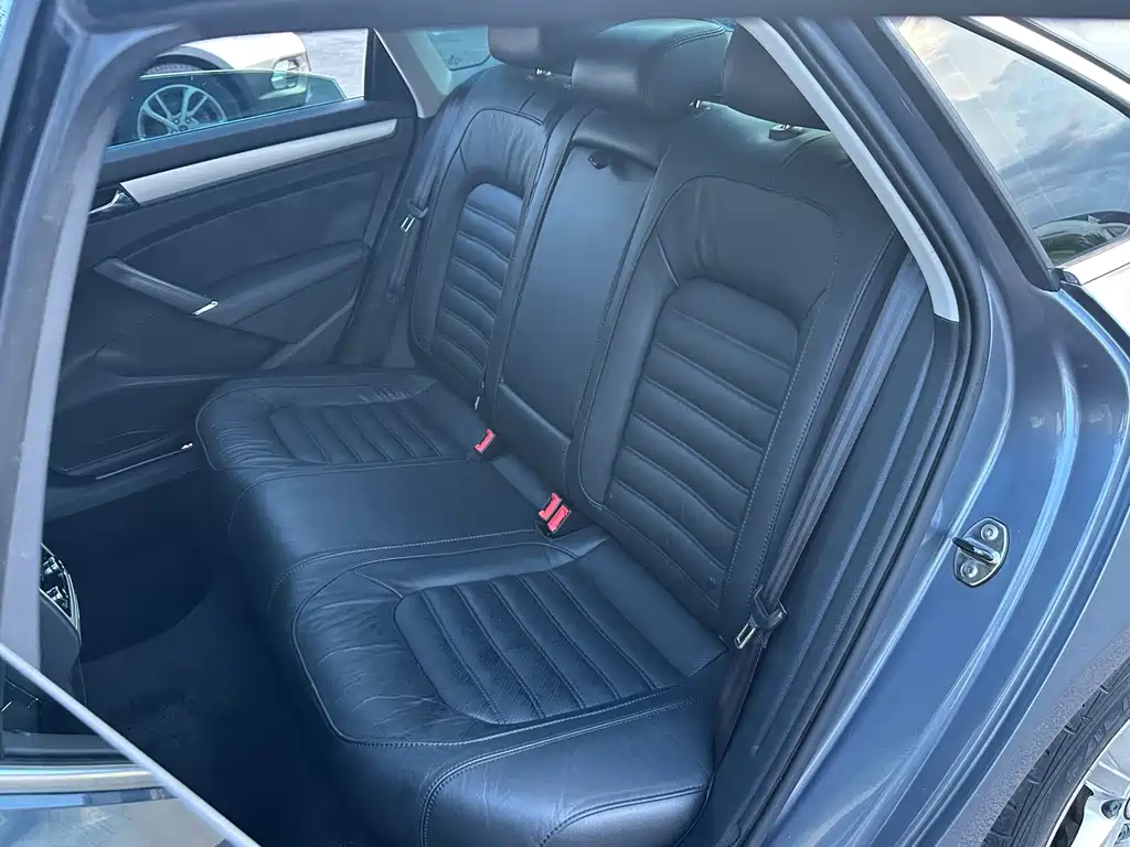Volkswagen Passat — миниатюра 25