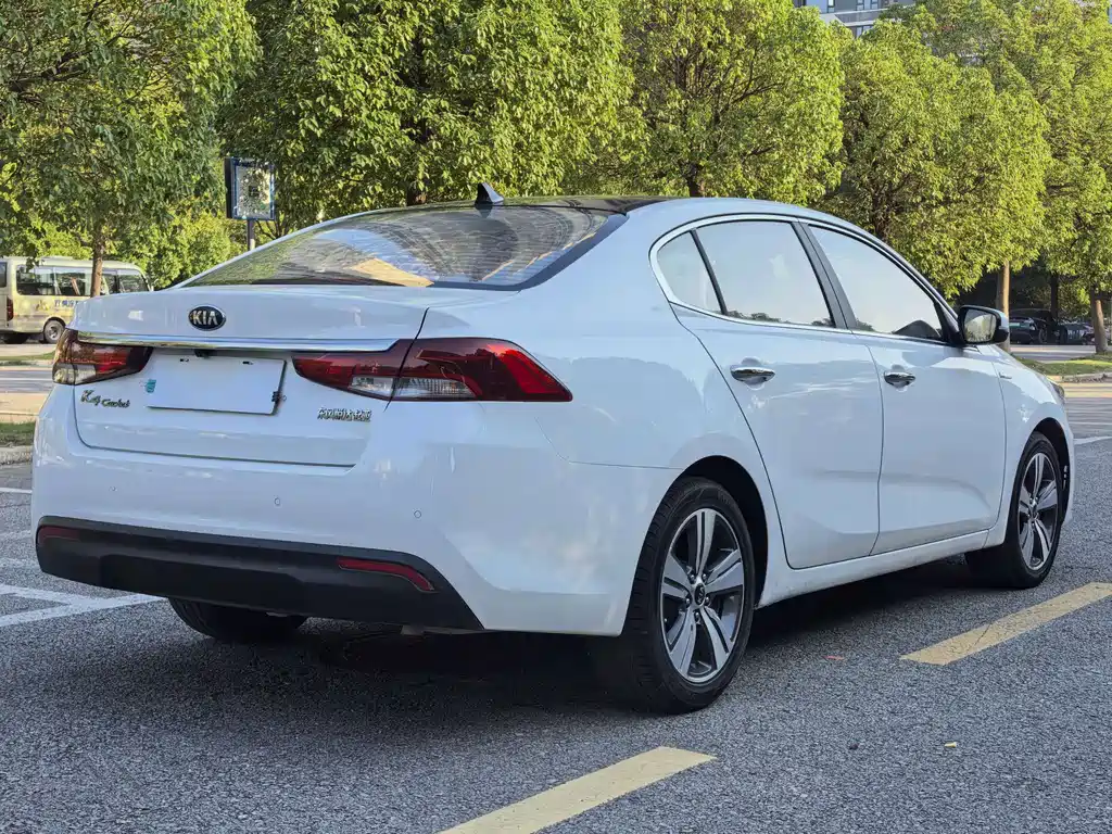 Kia K4 — миниатюра 4