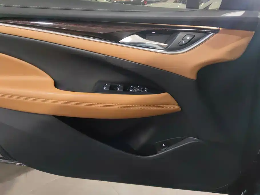 Buick LaCrosse — миниатюра 7