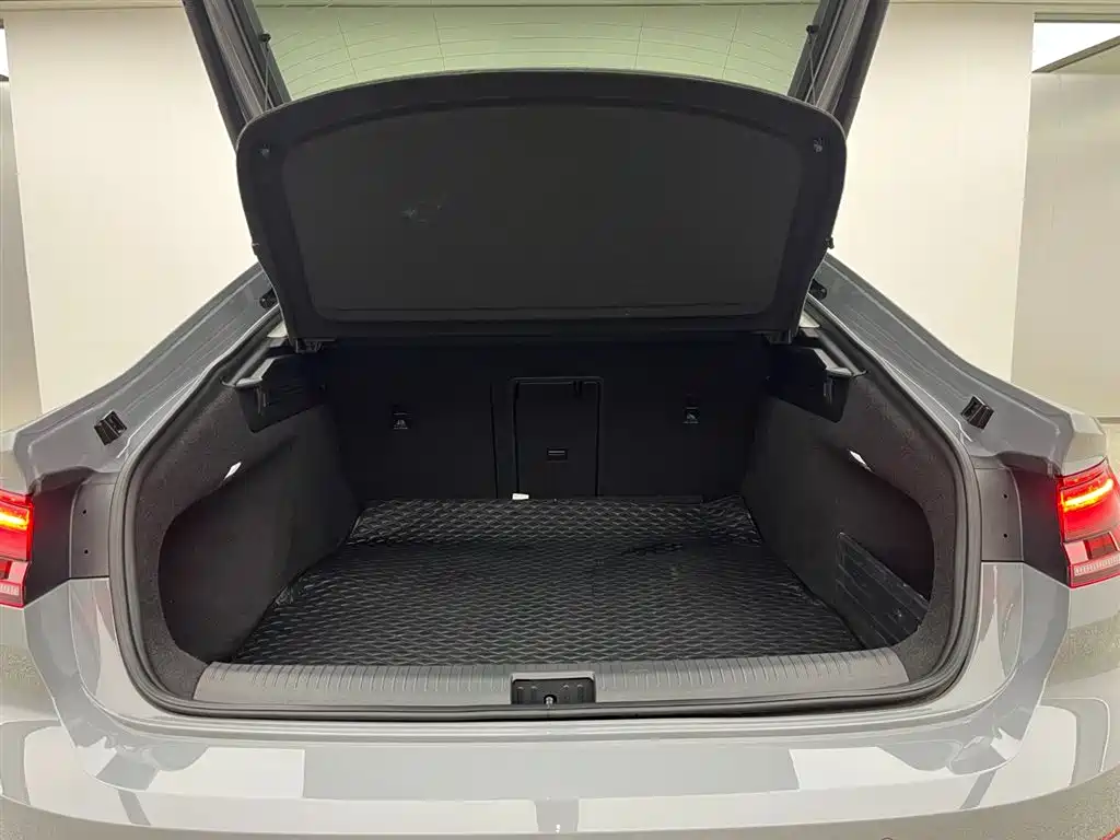 Volkswagen FAW - Passat CC CC 2024 380TSI