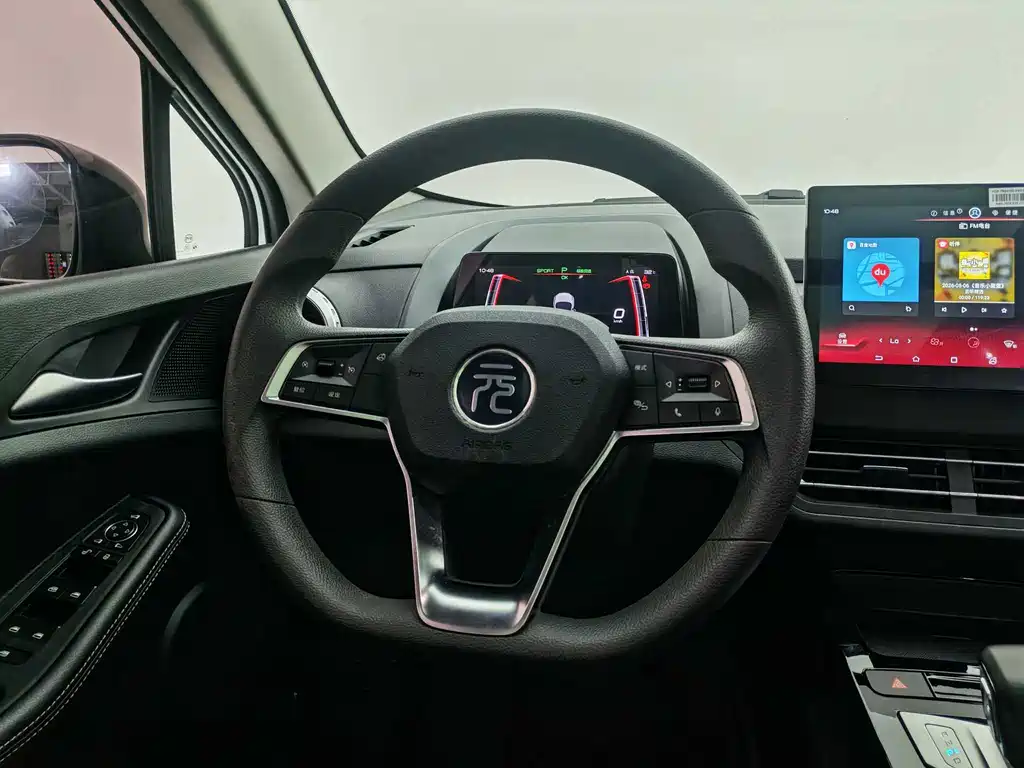 BYD Yuan EV — миниатюра 15