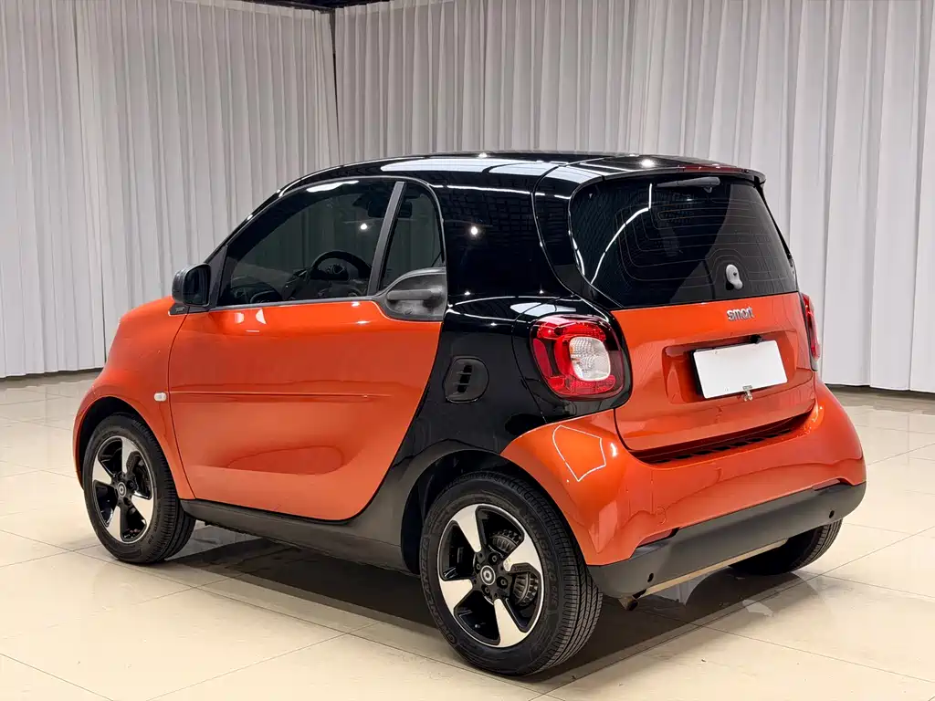 smart Smart Fortwo — миниатюра 7