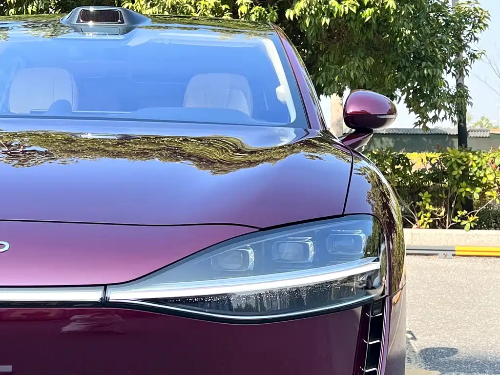 AITO ENJOY THE WORLD S9