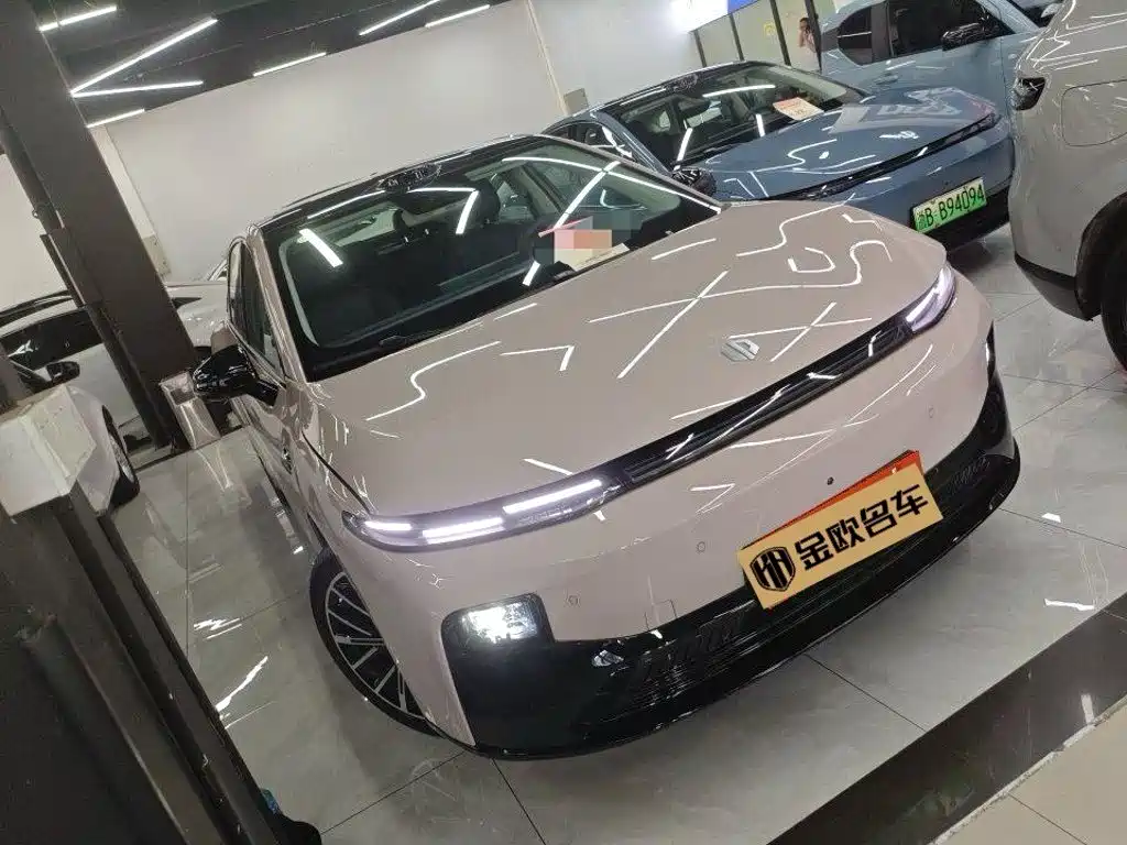 Leapmotor Ноль один. — миниатюра 4