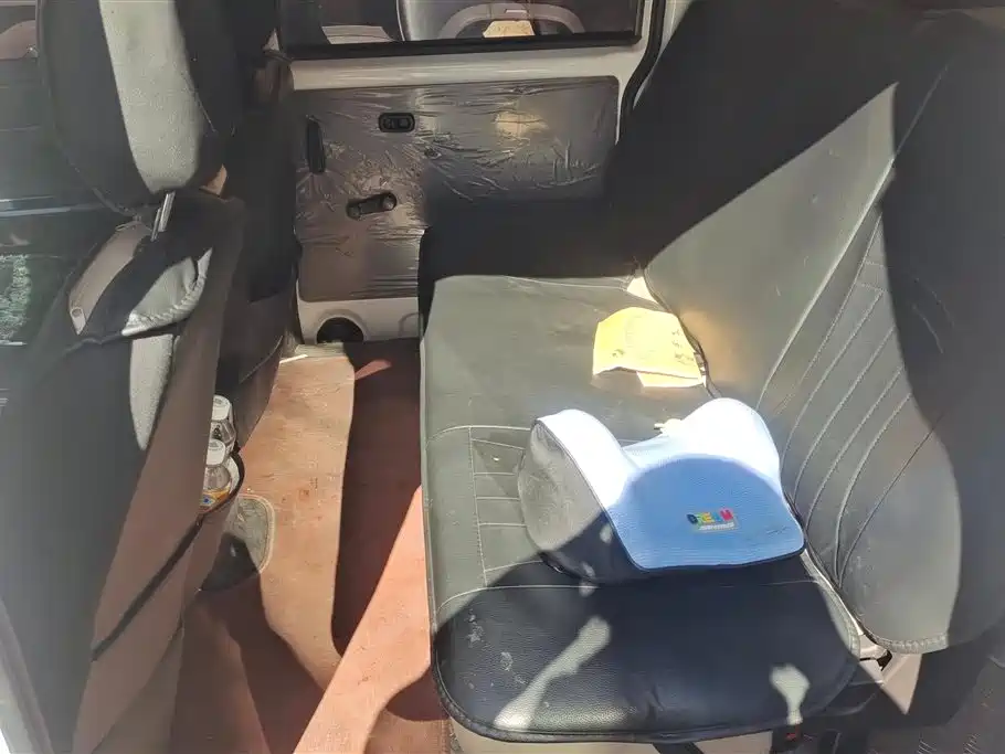 WULING WULING HONGGUANG V