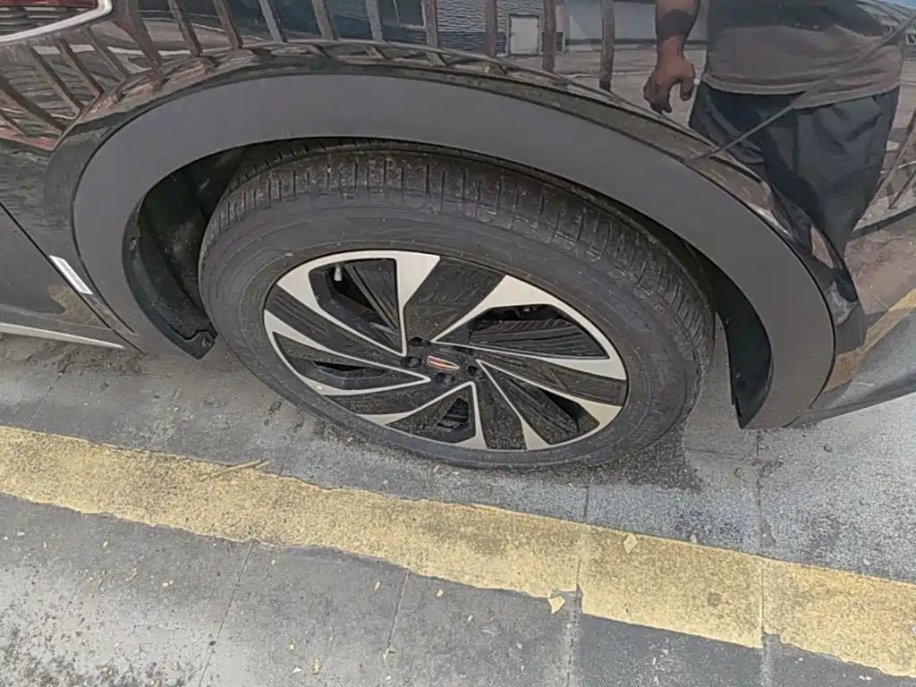Hongqi Hongqi HS7 PHEV — миниатюра 12