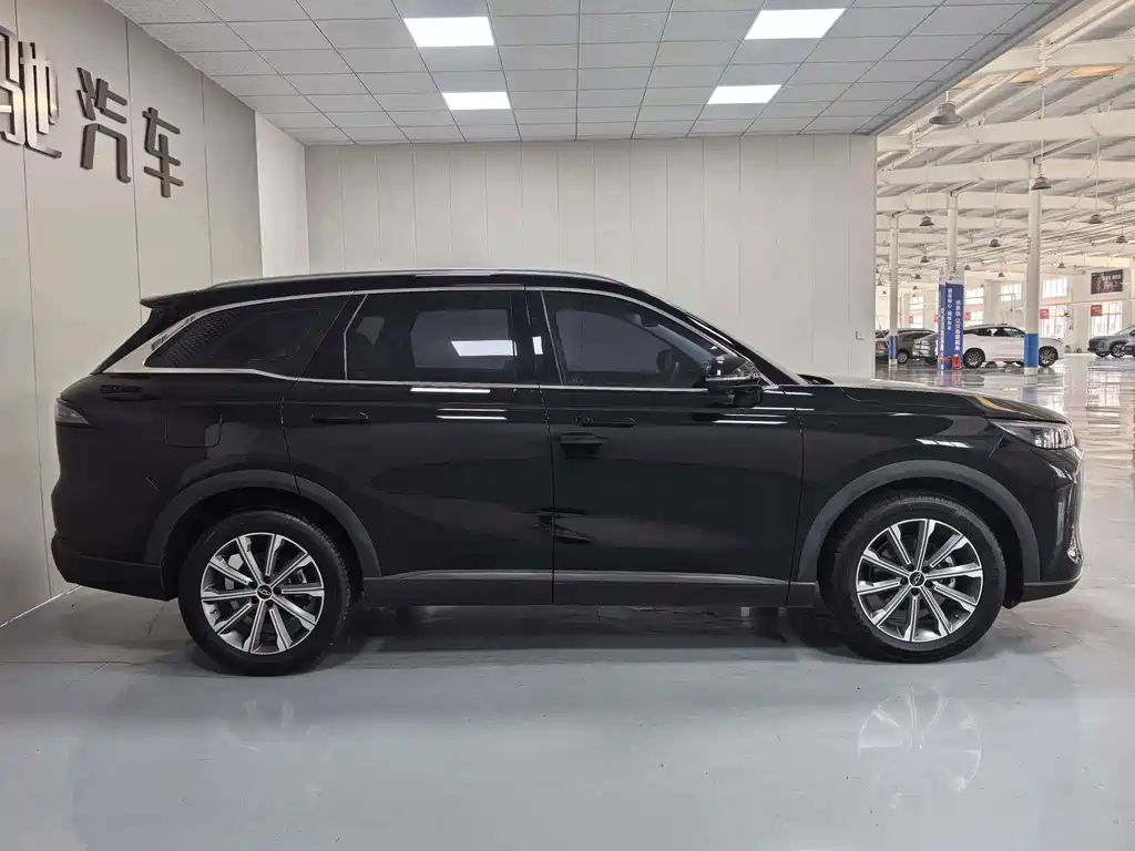 Chery Tiggo 8L — миниатюра 8