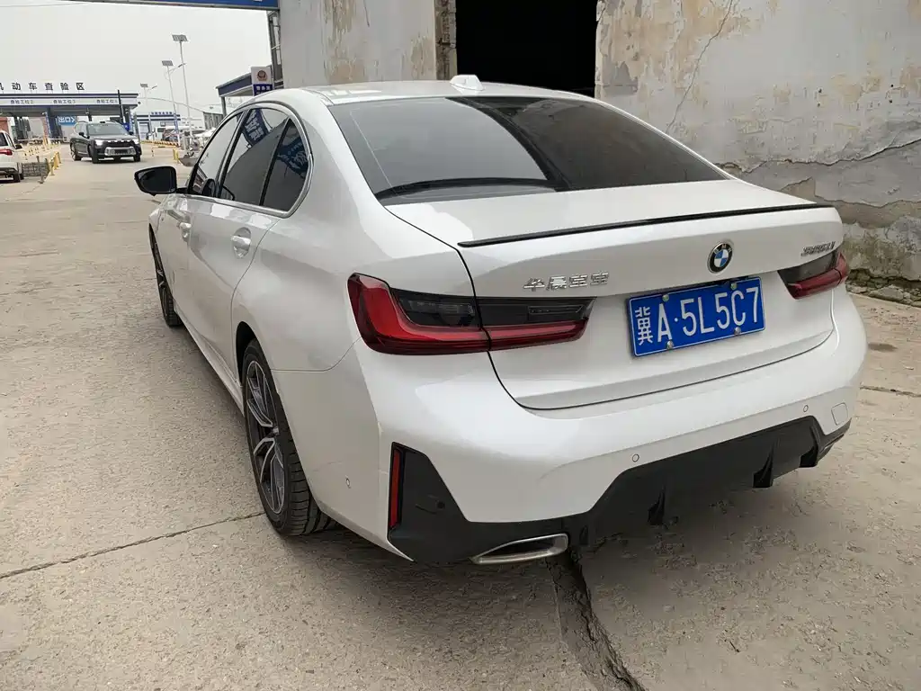 BMW 3 Series 3 2023 325Li M Sport