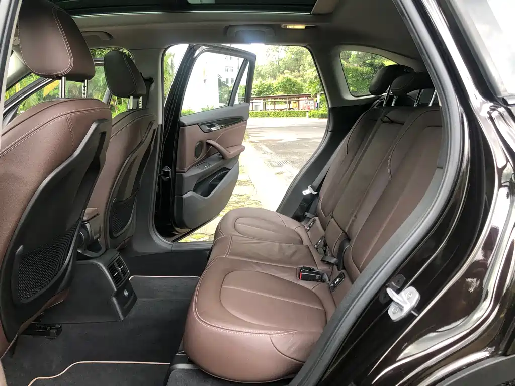 BMW X1 — миниатюра 14