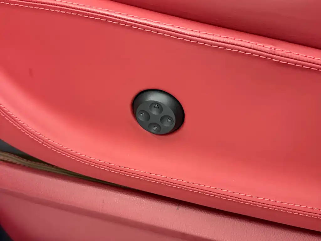 MERCEDES-BENZ V CLASS