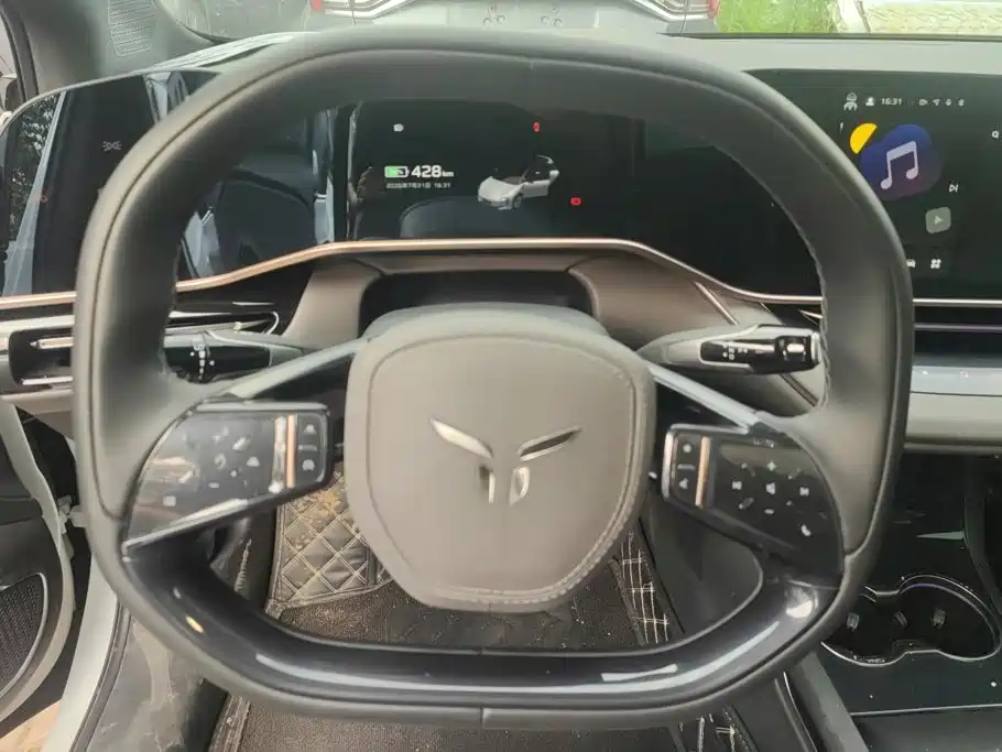 Hongqi Hongqi EH7 — миниатюра 15